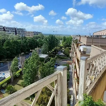 Alloggio Turistico A Via Modugno Vitinia Esterno foto